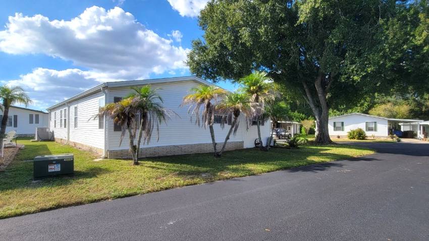 417 Osprey Place a Lake Wales, FL Mobile or Manufactured Home for Sale